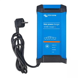 Victron Energy Blue Smart IP22 12V/30A lader met 3 uitgangen