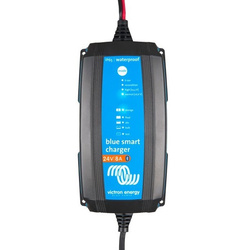 Victron Energy Modrá inteligentní nabíječka baterií 24V/8A