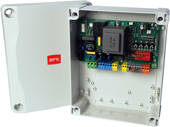 Unidad de control BFT ALENA SW2 230V D113811 00004 para actuadores ATHOS